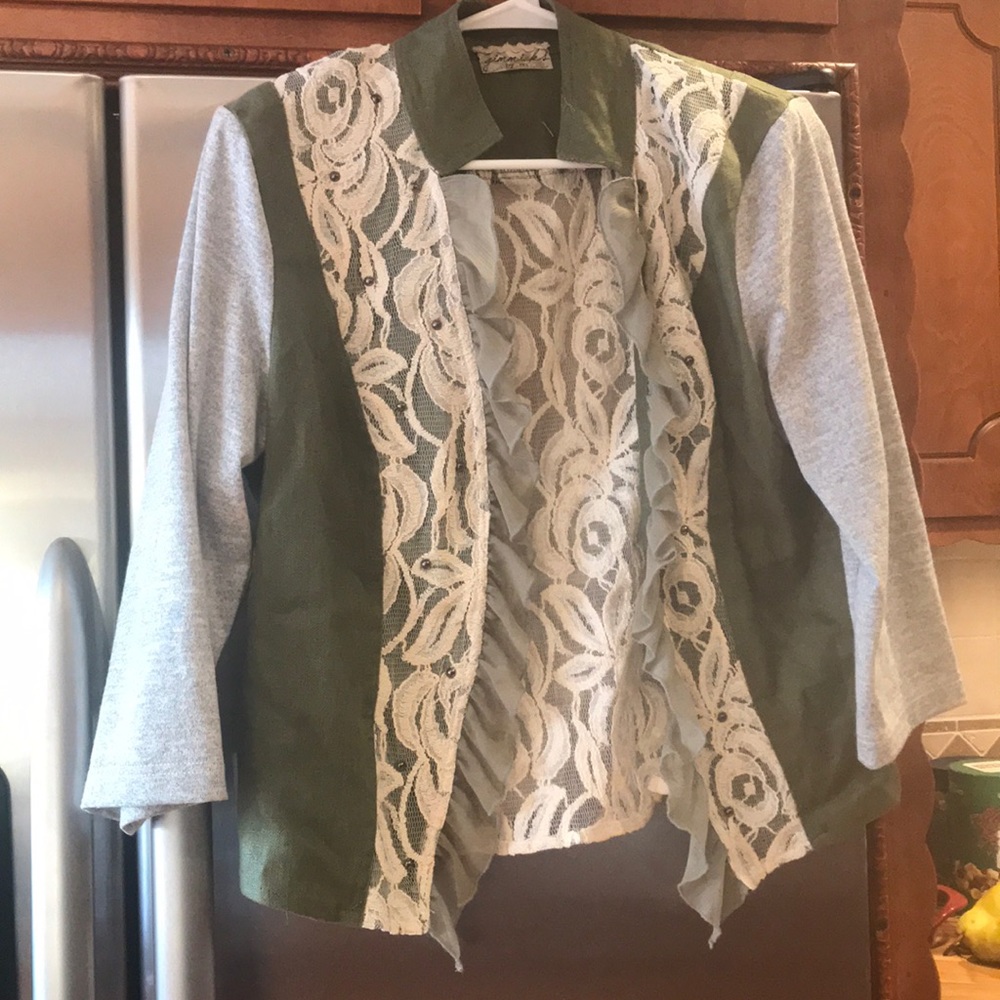 Like new BKE sweater